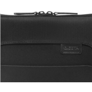 Puzdro DICOTA Ultra Skin PRO 13-13.3 Čierna farba